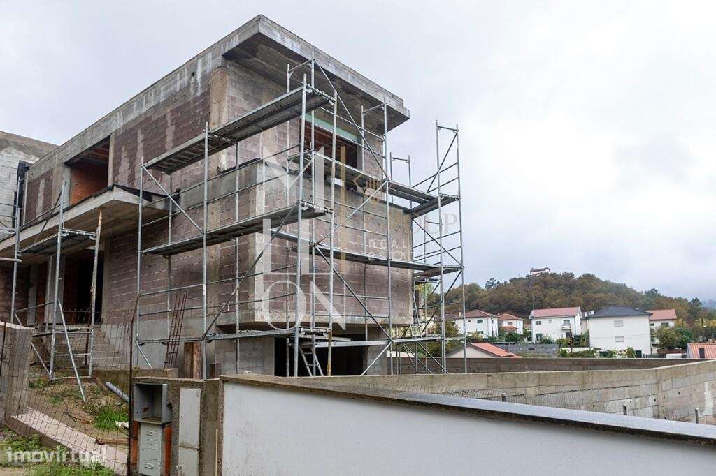 Moradia T3 em fase de construção com acabamentos de luxo em zona calma - Grande imagem: 5/13