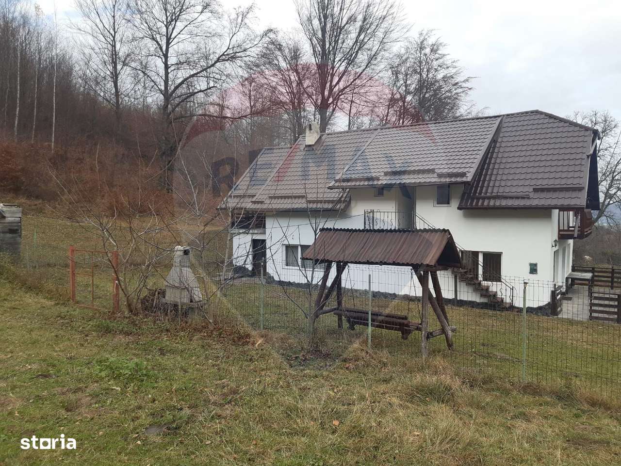 Casă / Vilă cu 7 camere de vânzare în zona Bran-Tohanita-2