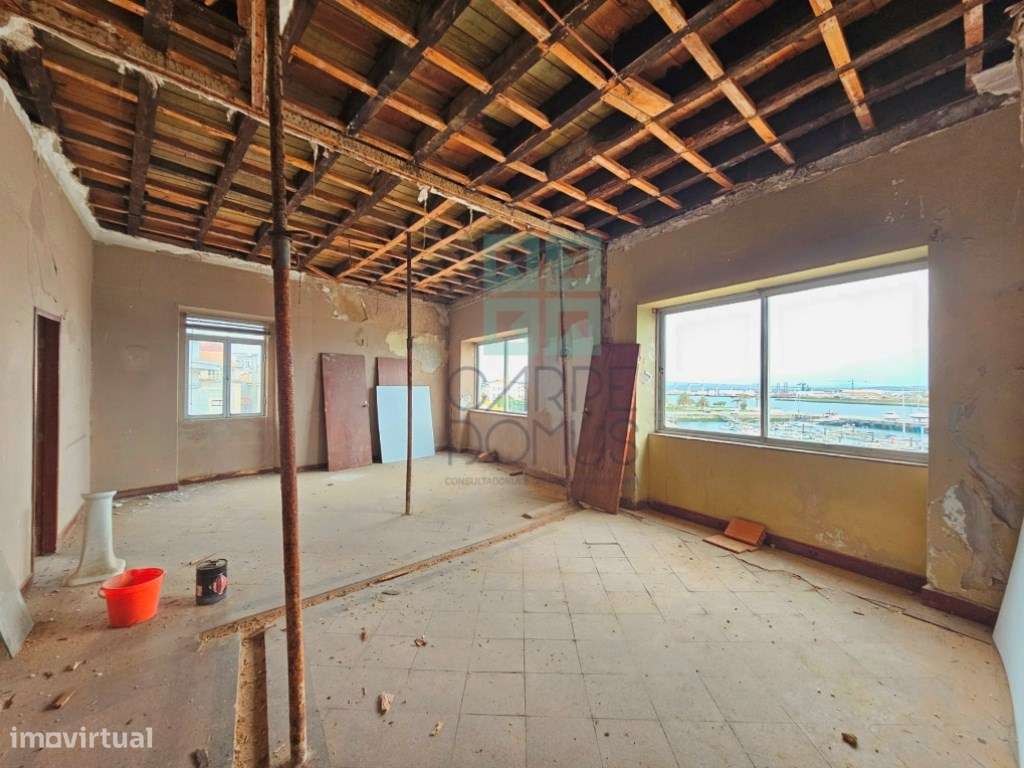 Apartamento T5 duplex, frente marina, na Figueira da Foz-28