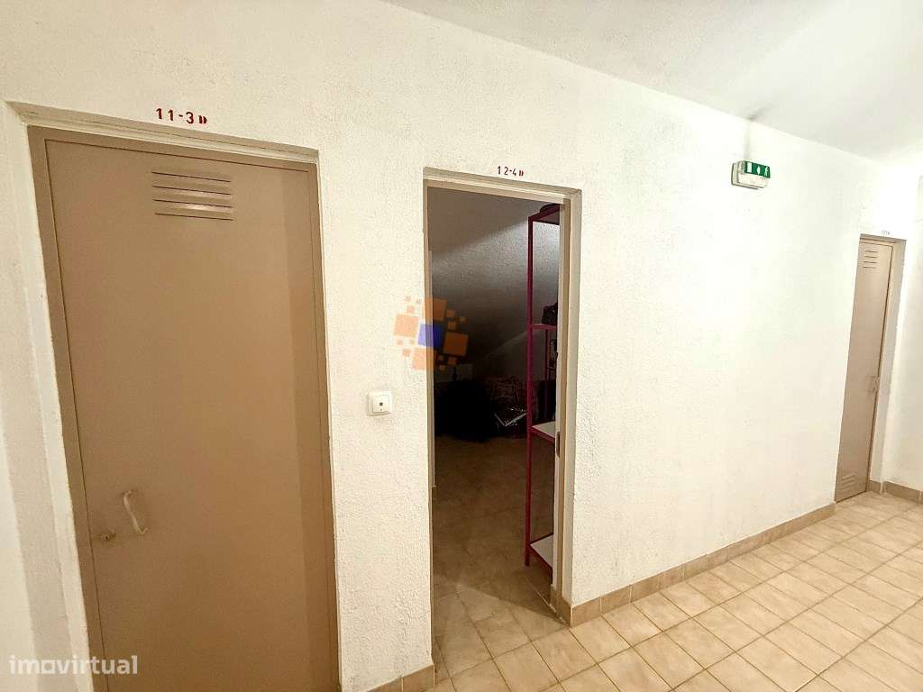 Excelente T3 c/Box fechada e arrecadação no coração do Feijó | Área...-26