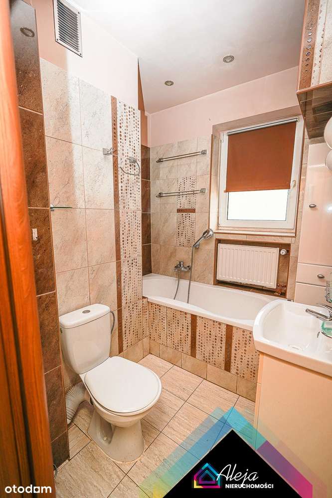 Dom w komfortowej lokalizacji.Częstochowa 1000-lecie-10