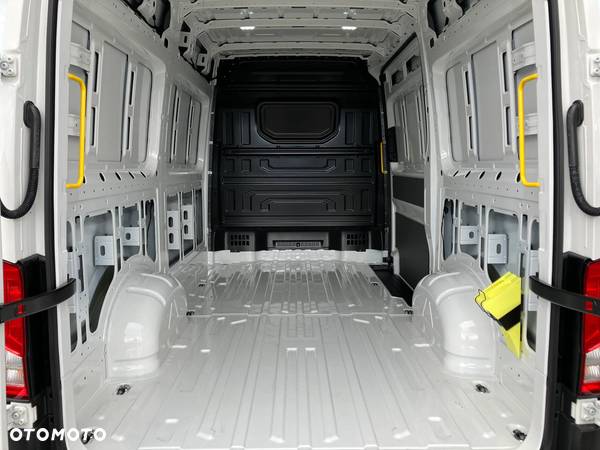 Volkswagen Crafter - 8