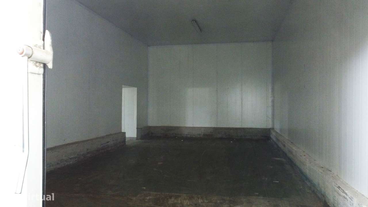 Armazém Industrial com Câmaras Frigoríficas – Lourinhã-9