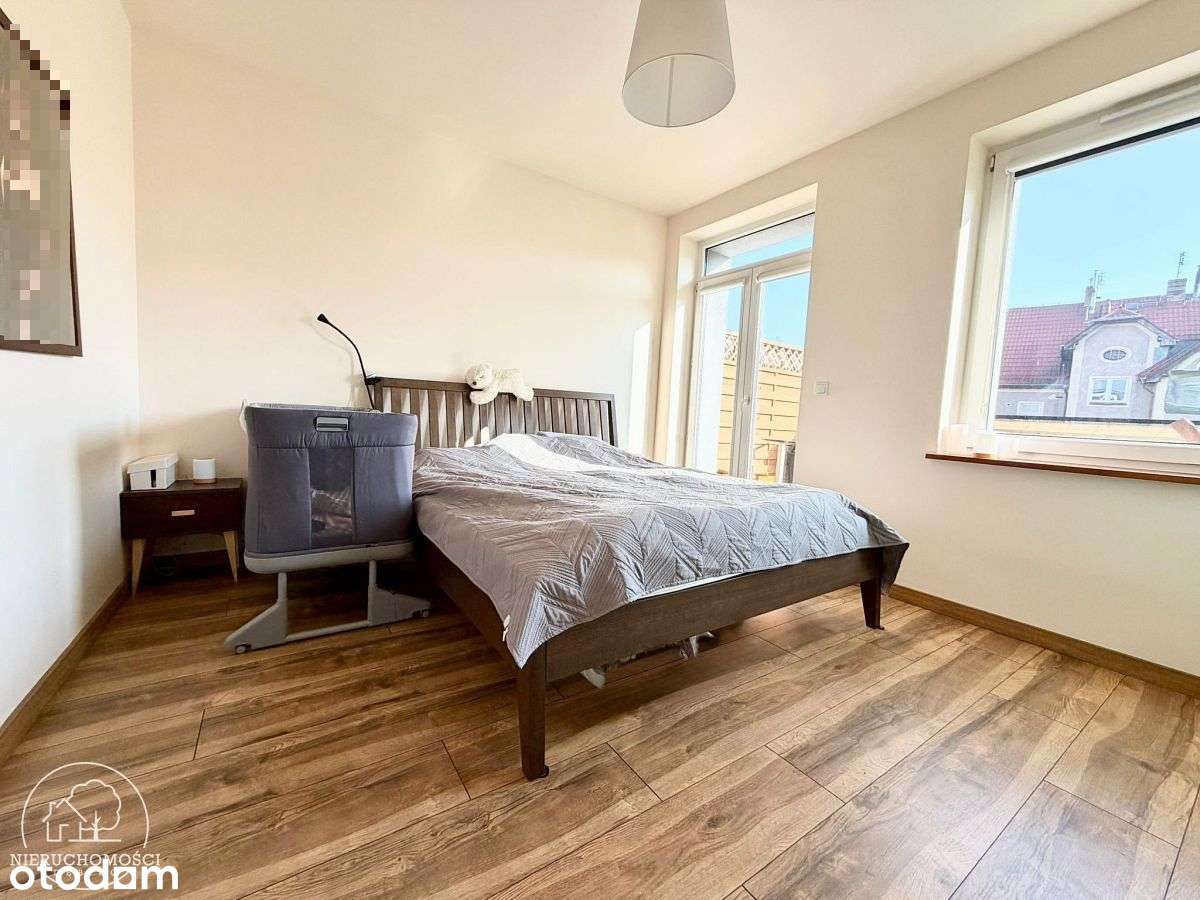 Dwupoziomowe M3 z tarasem i miejscami parkingowymi-7