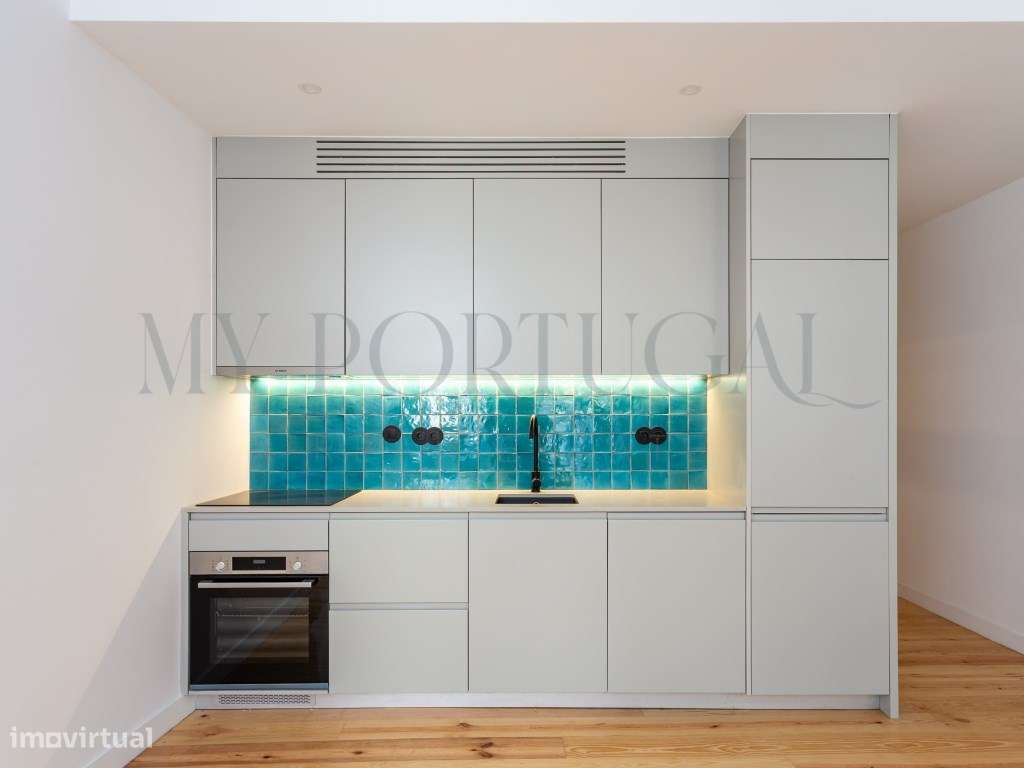 Conforto Urbano num T1 totalmente remodelado com varanda no coração...-5