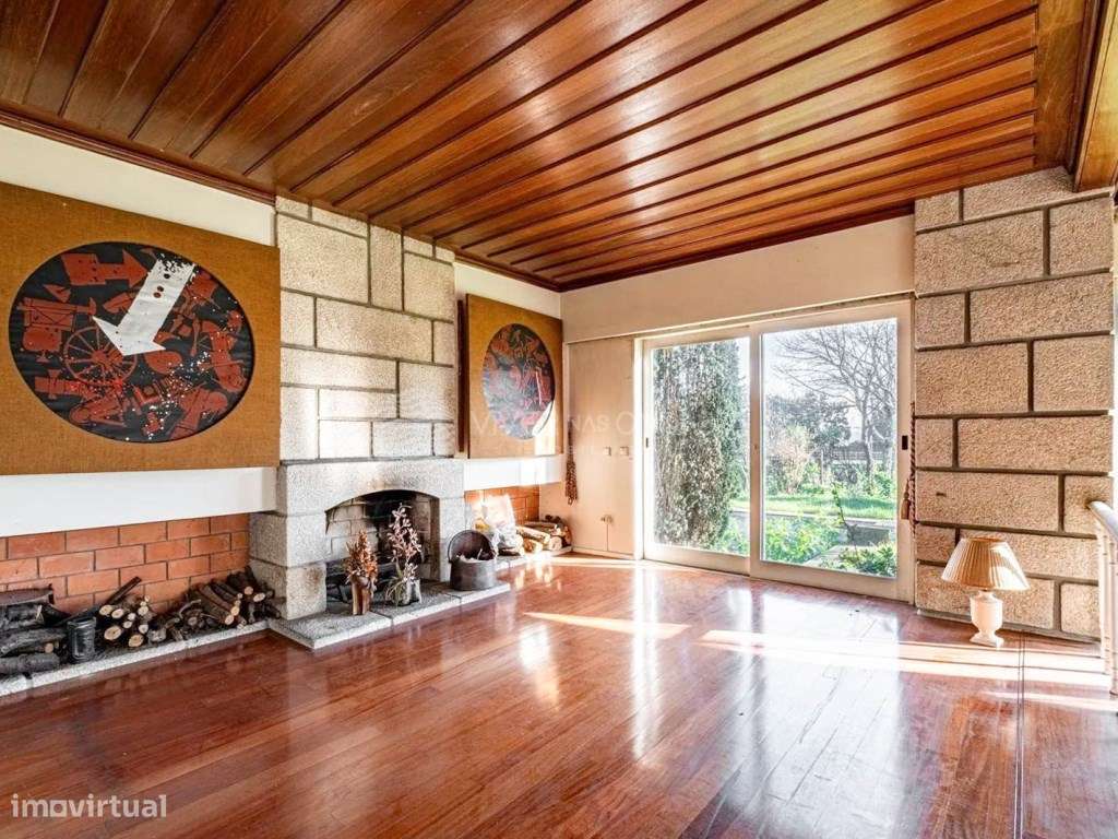 Moradia T5 Exclusiva com Piscina, Pomar e Grande Potencial de Const... - Grande imagem: 4/52