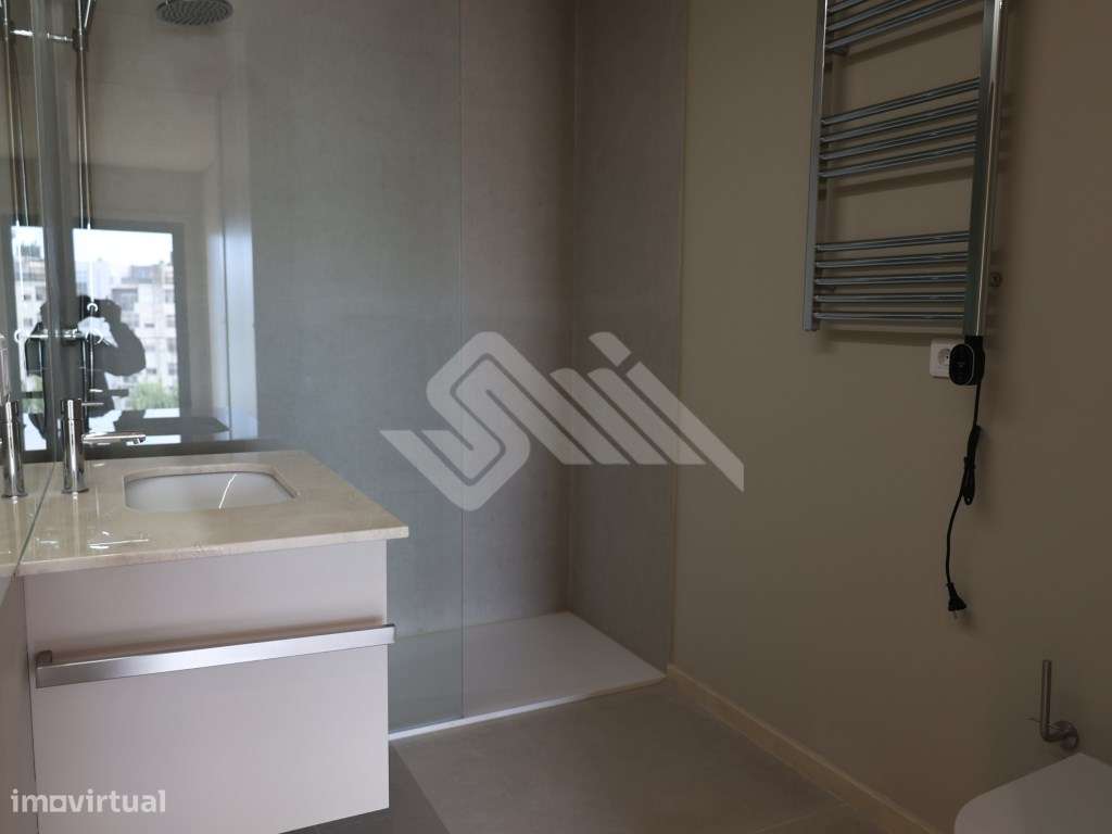 Apartamento T1 com Vista Panorâmica - Rotunda da Boavista / Casa da...-8