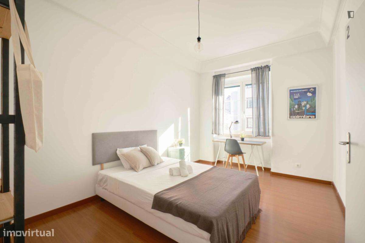 Quarto - localizado em São Sebastião Lisbon - Grande imagem: 3/22