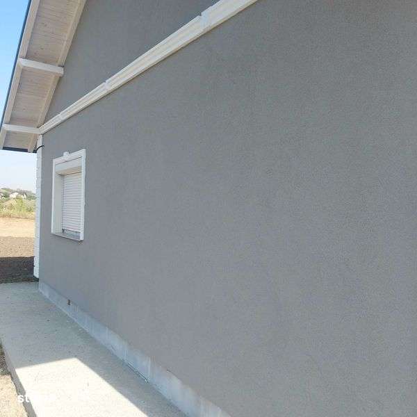 Casa de vanzare la cheie - Imagine principală: 5/8