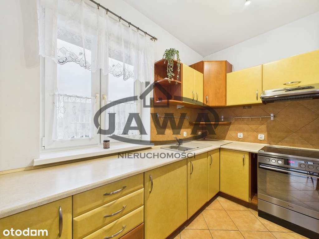 2pok*2002 rok*widok na las*teren zamknięty*parking-4