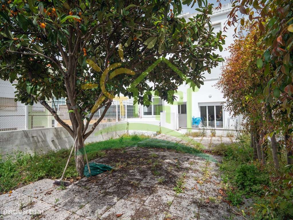 Apartamento T1 Tot. Remodelado Olival Basto Terraço 80m2-11