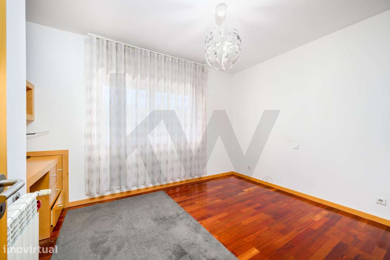 Apartamento T2+1 no centro de Valongo | 2 Frentes-17