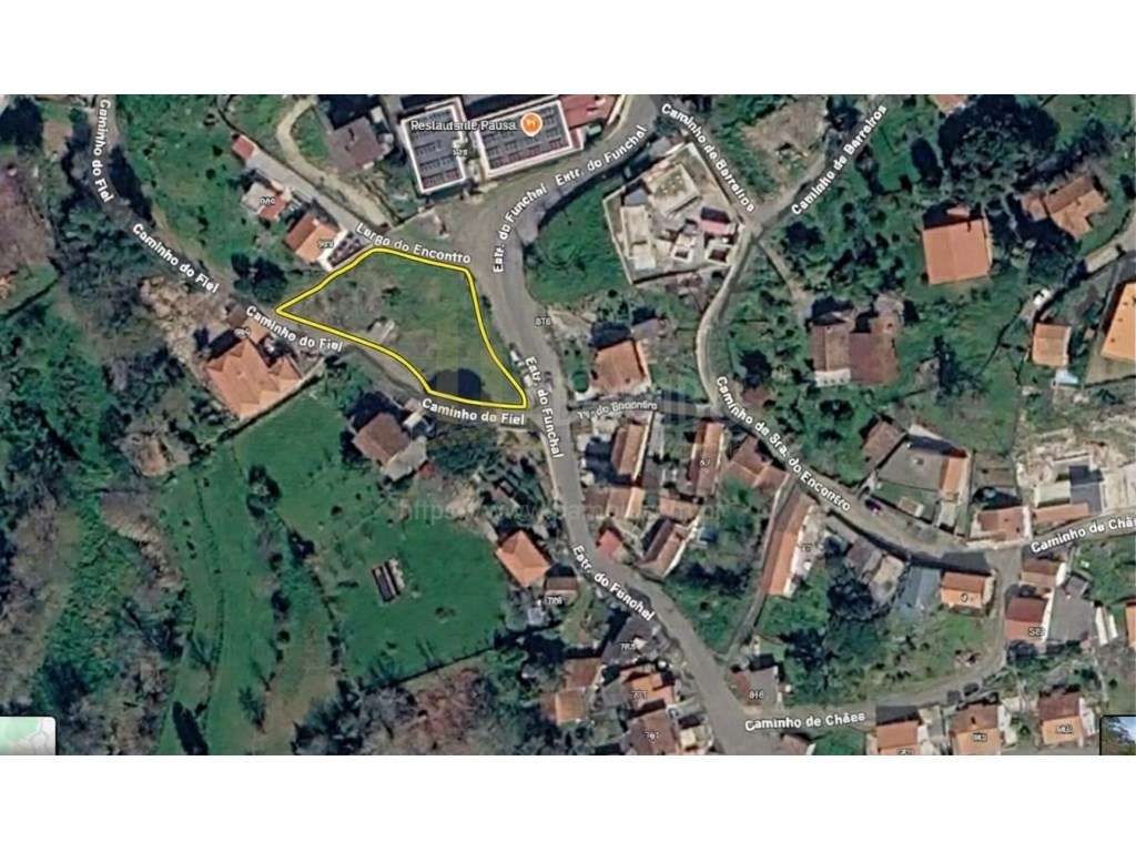 Vilar de Mouros - Terreno com 1430m2-5