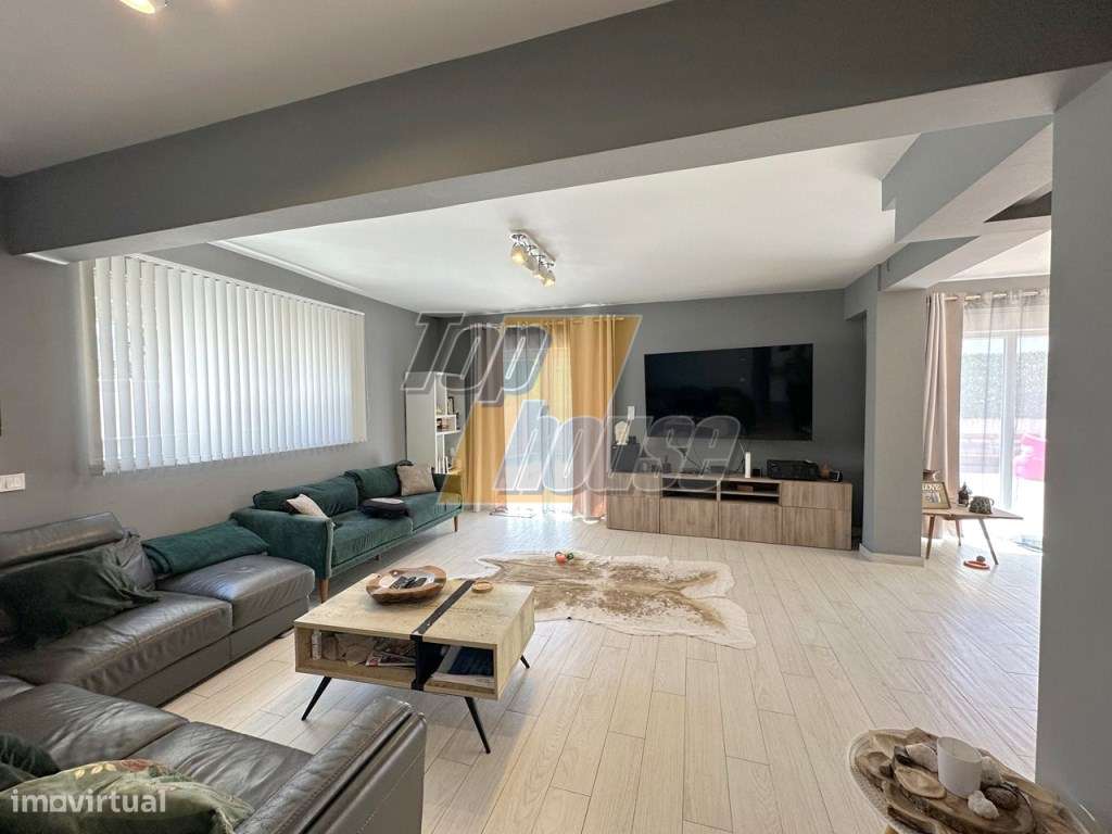 Moradia Isolada T4+1 - Vista de Mar - Charneca de Caparica-9