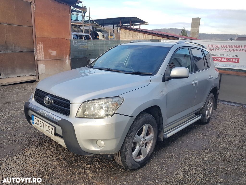 Dezmembrez Toyota RAV 4 III 2.2 D-4D, 2.0 Benzina - 4