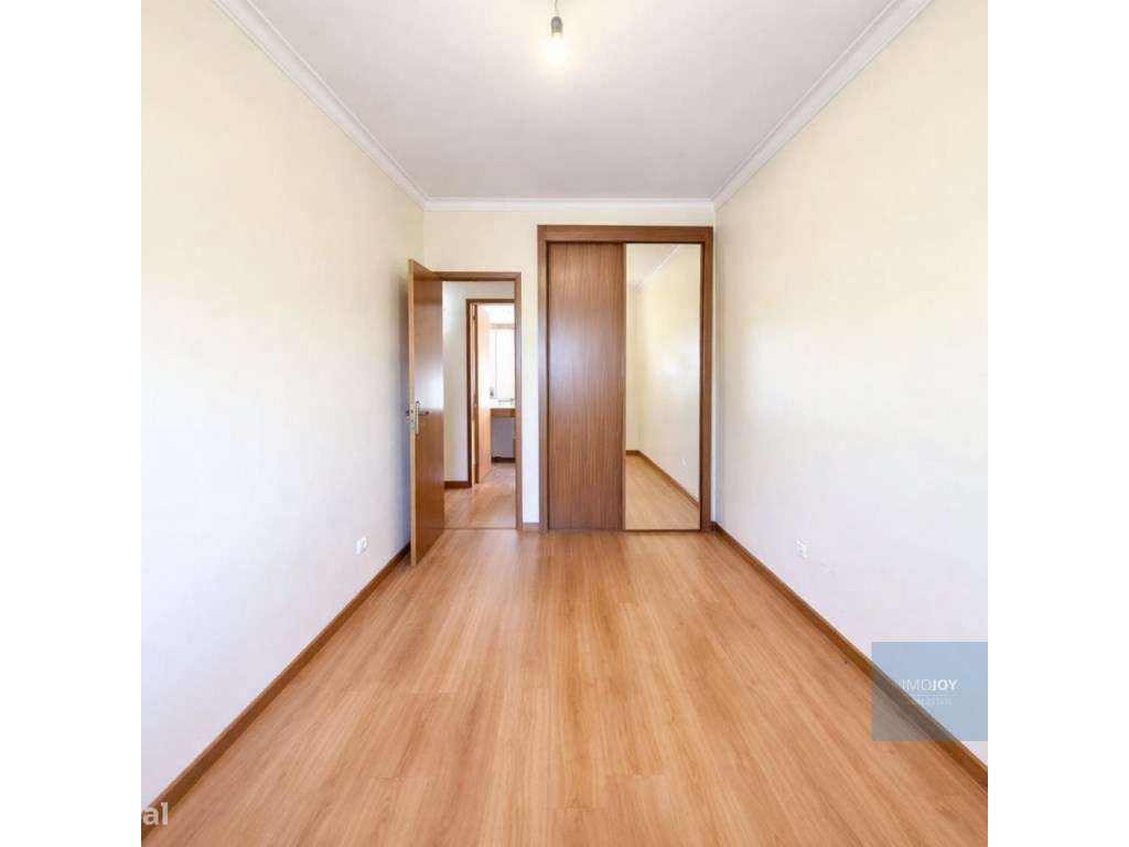 Apartamento T2 em Queluz-Pendão com Excelente Luminosidade e Vista ... - Grande imagem: 5/11