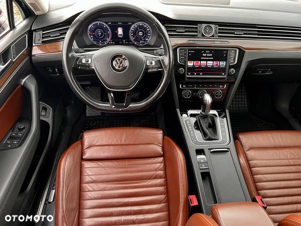 Volkswagen Passat 2.0 TDI 4Mot Elegance DSG - 34