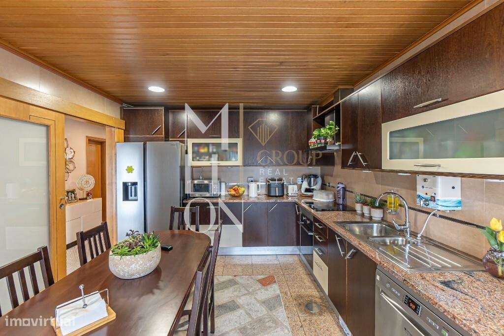 Excelente Moradia Como Nova em Perosinho - Grande imagem: 4/60