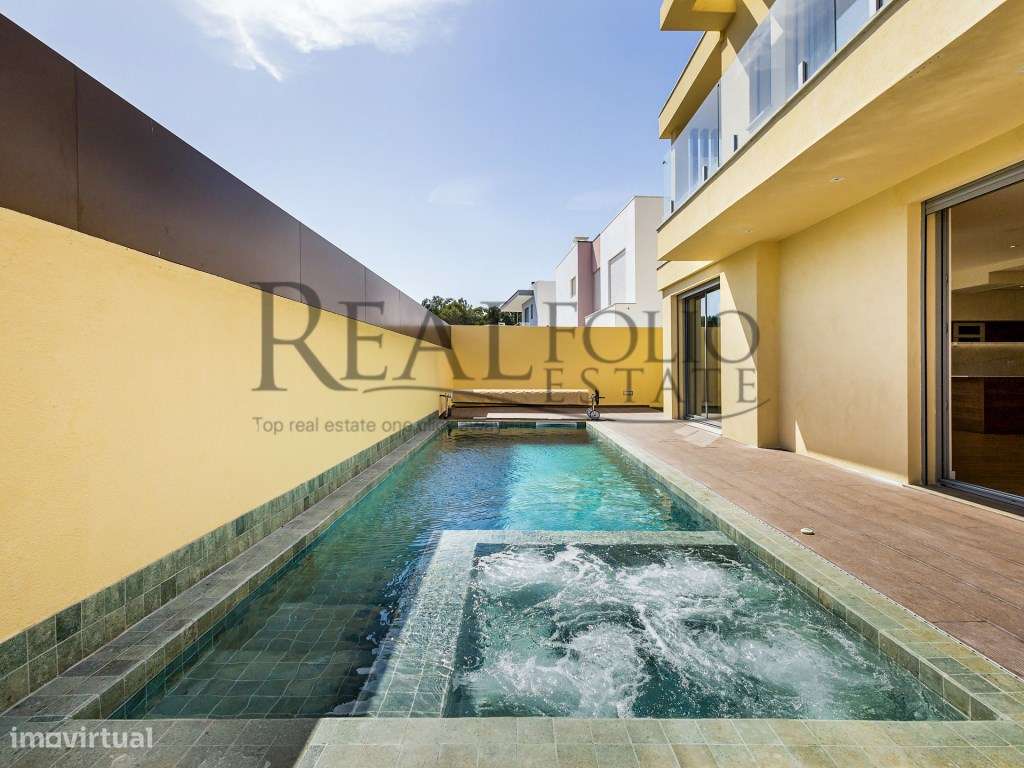 Moradia T4 com piscina e rooftop panorâmico em Cascais - Grande imagem: 4/34