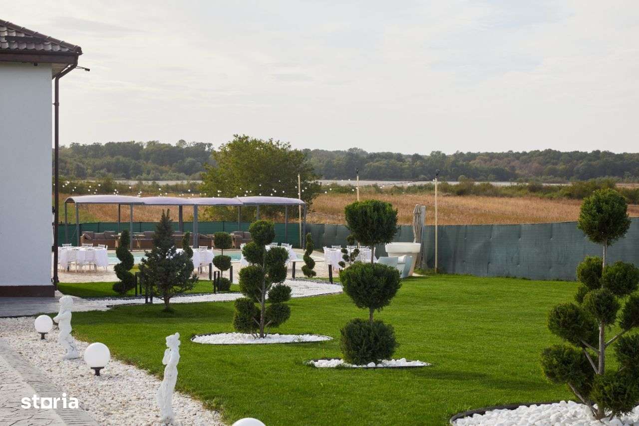 Vila petreceri piscina aniversari majorate onomastice - Imagine principală: 5/8