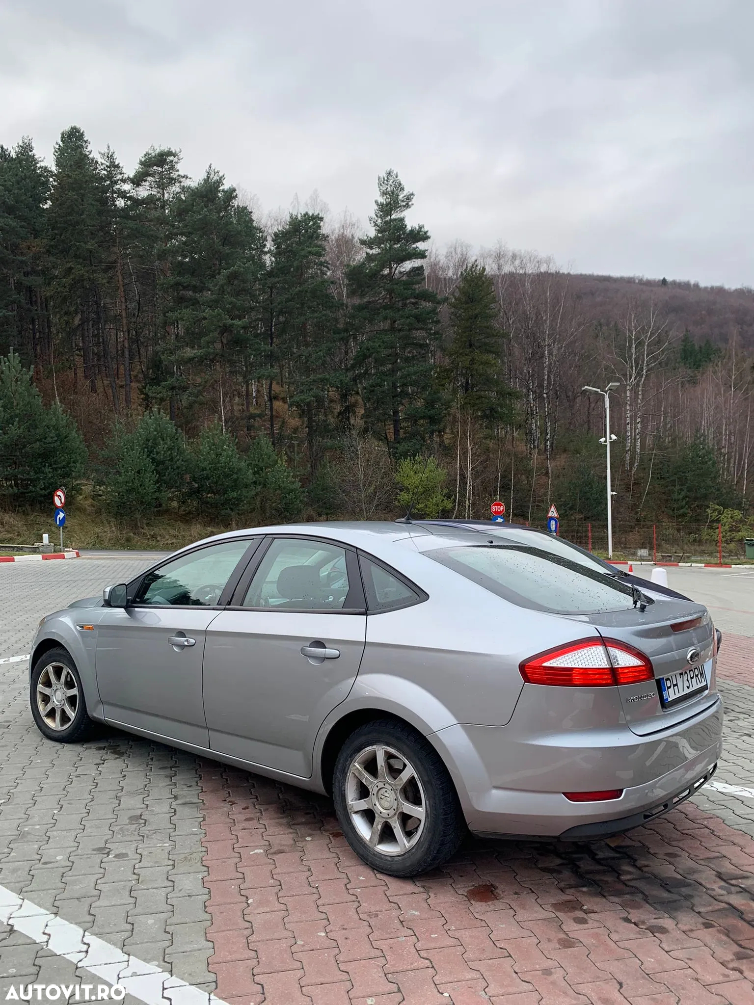 Ford Mondeo 1.8 TDCi Ambiente - 10