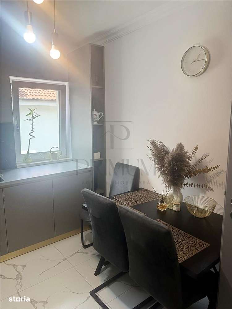 GIROC - 2 Camere - DECOMANDAT - Bloc nou - Loc de parcare - Imagine principală: 2/8