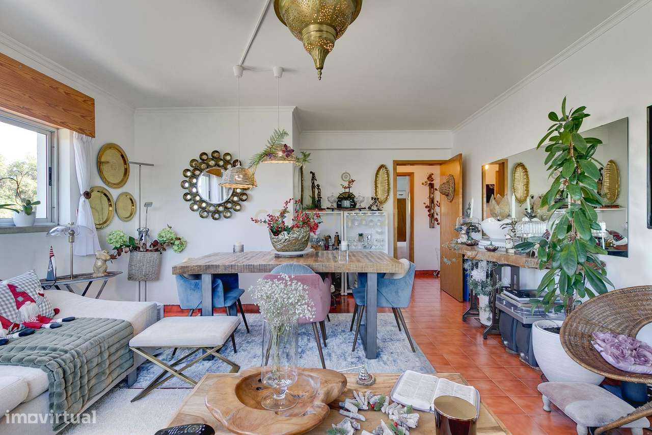 Excelente Oportunidade — T2 com 81 m², Luz Natural a 4 min da A5 - Grande imagem: 4/21