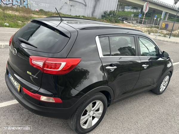 Kia Sportage 1.7 CRDi ISG LX - 23