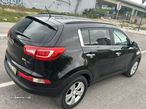 Kia Sportage 1.7 CRDi ISG LX - 23