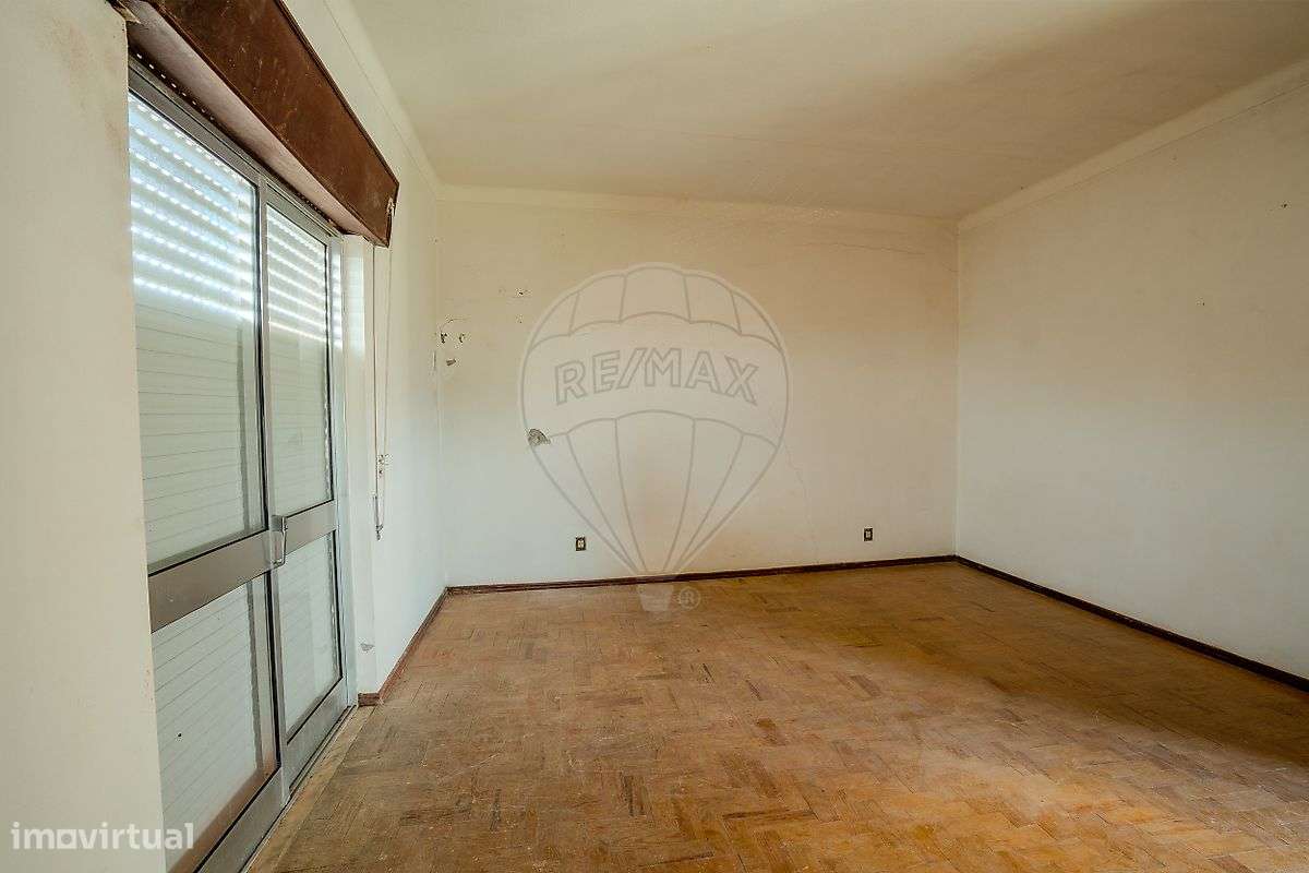 Moradia T2 para venda-22