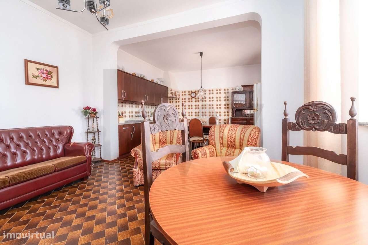 Moradia T4 com Terreno de 8480m2 em Bela Salema-19