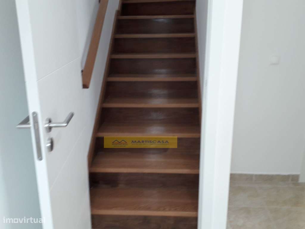 Moradia T3+1 Centro Ericeira/VISTA MAR - OFERTA ESCRITURA E REGISTOS-14