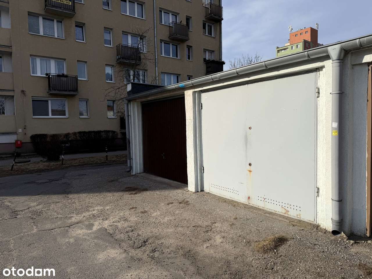 Murowany garaż na sprzedaż- Aleja Kopernika 5-3