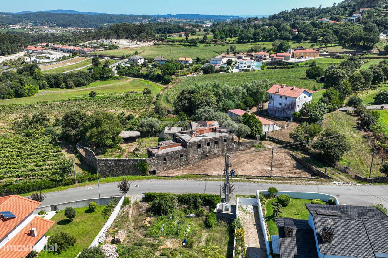 Moradia centenária T4 em Midões, Barcelos. - Grande imagem: 3/46