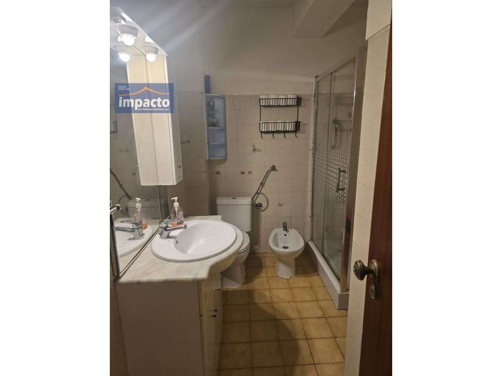 T2 CHABITAL, Bom estado de conservação, Alhandra-6