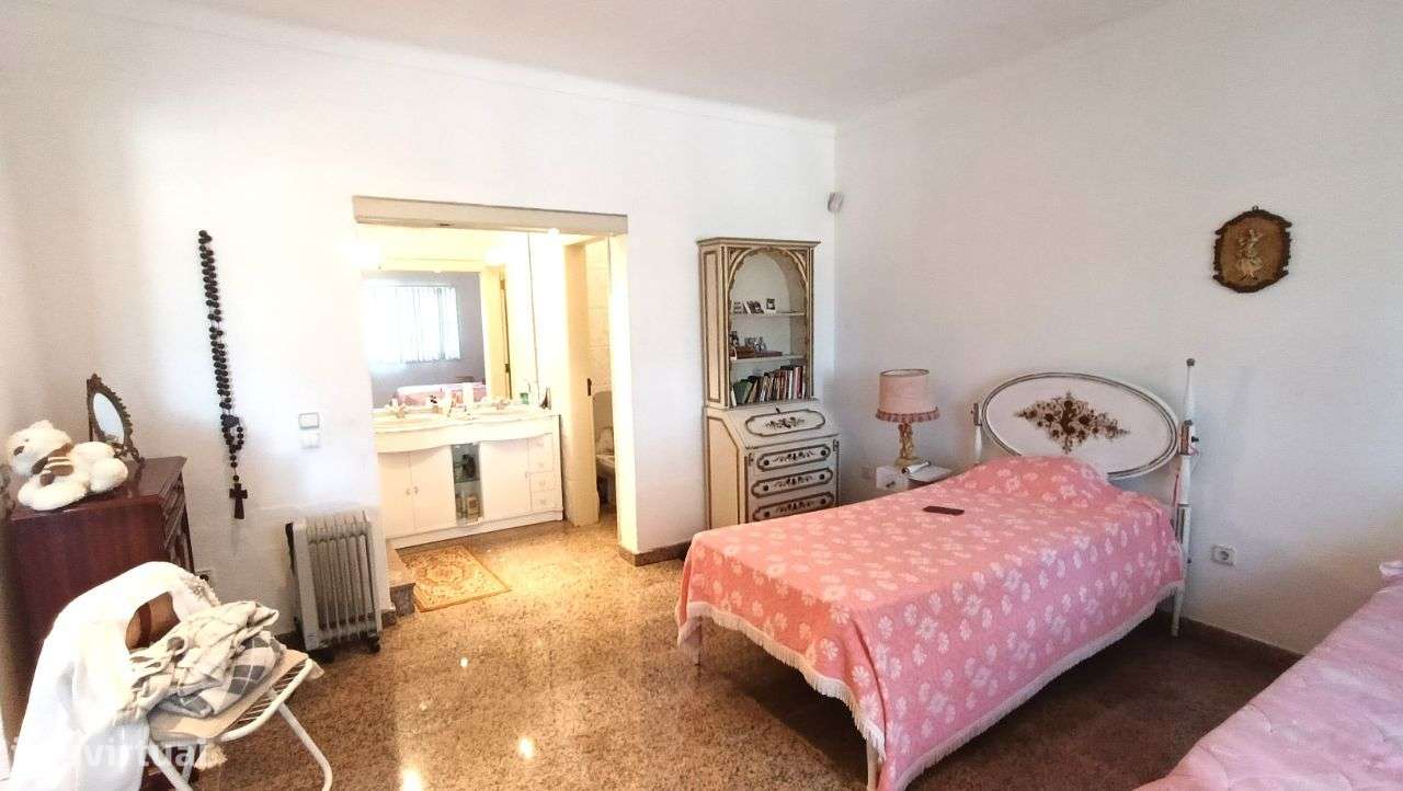 Quinta Pegões Velhos, junto á adega, com moradia e armazém lote 3,8 ha-22