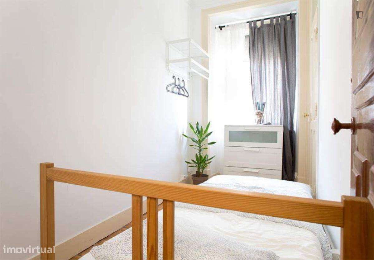 Quarto - localizado em Alameda Lisbon - Grande imagem: 3/10