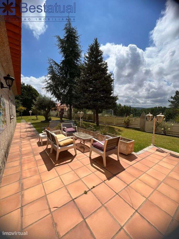 Moradia T4 - 4 Suites - Possib. Permuta - Ribeirão-19