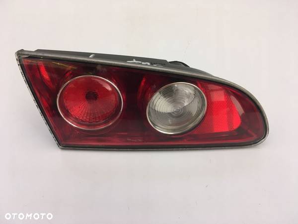 SEAT CORDOBA II Sedan Lampa tył tylna w klapę L - 2