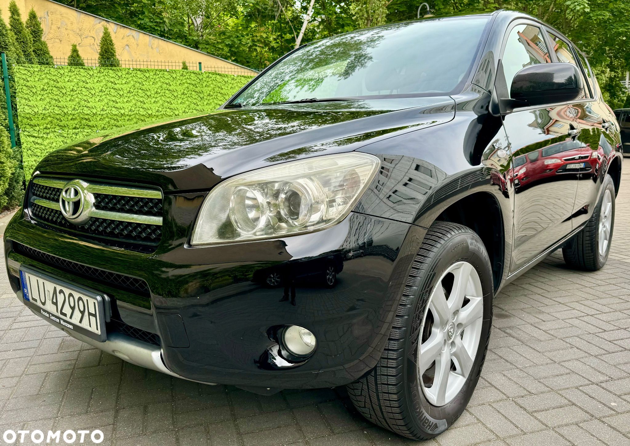 Toyota RAV4 2.2 D-4D Premium - 1