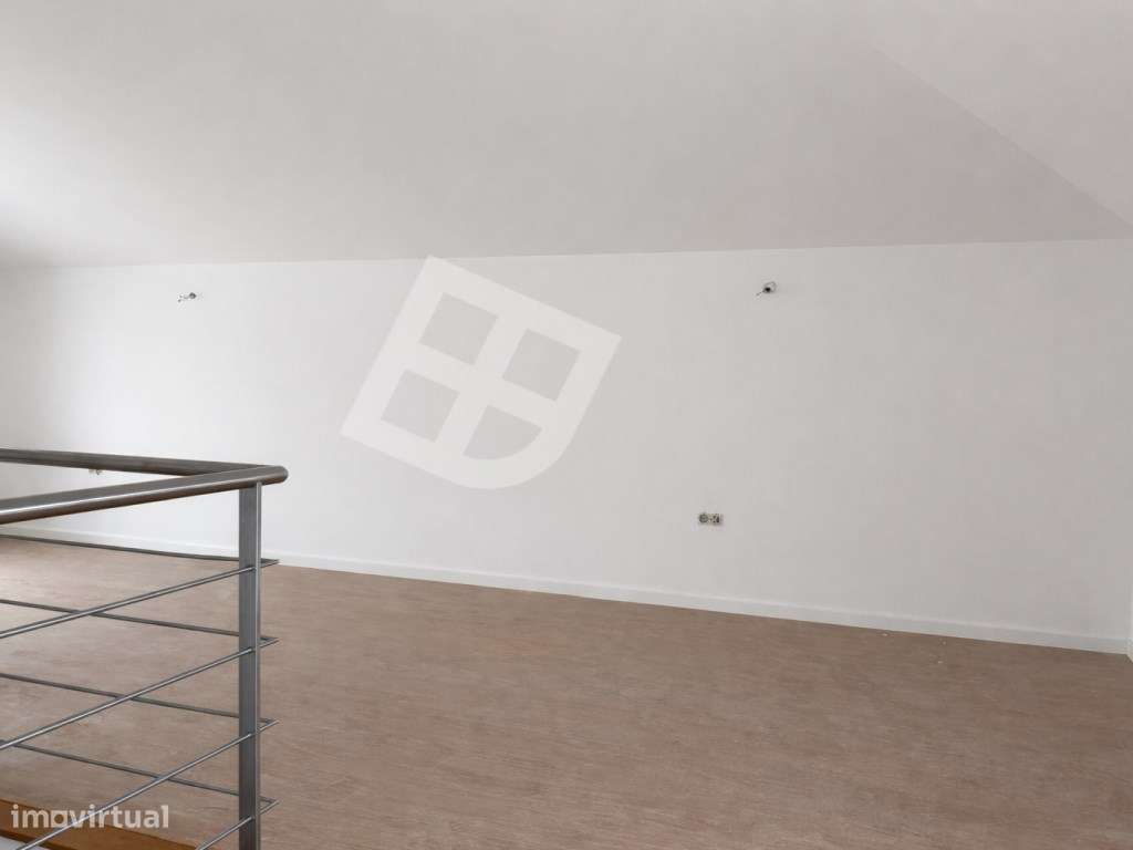 Apartamento T2+1 Dúplex c/ terraço - Pronto Habitar | Esgueira-29