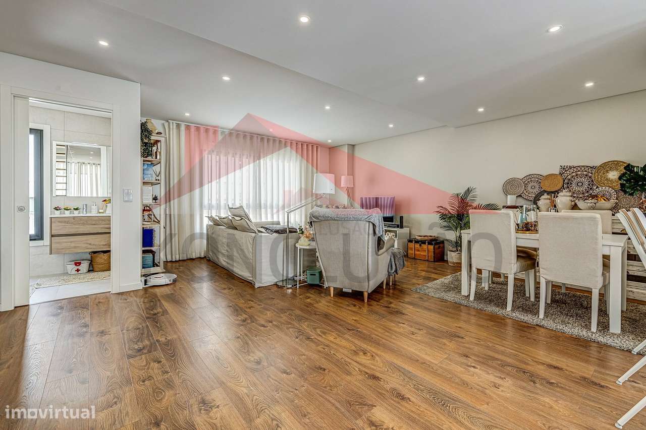 Moradia T3, como novo, com garantia, terraço 28 m² - Grande imagem: 2/32