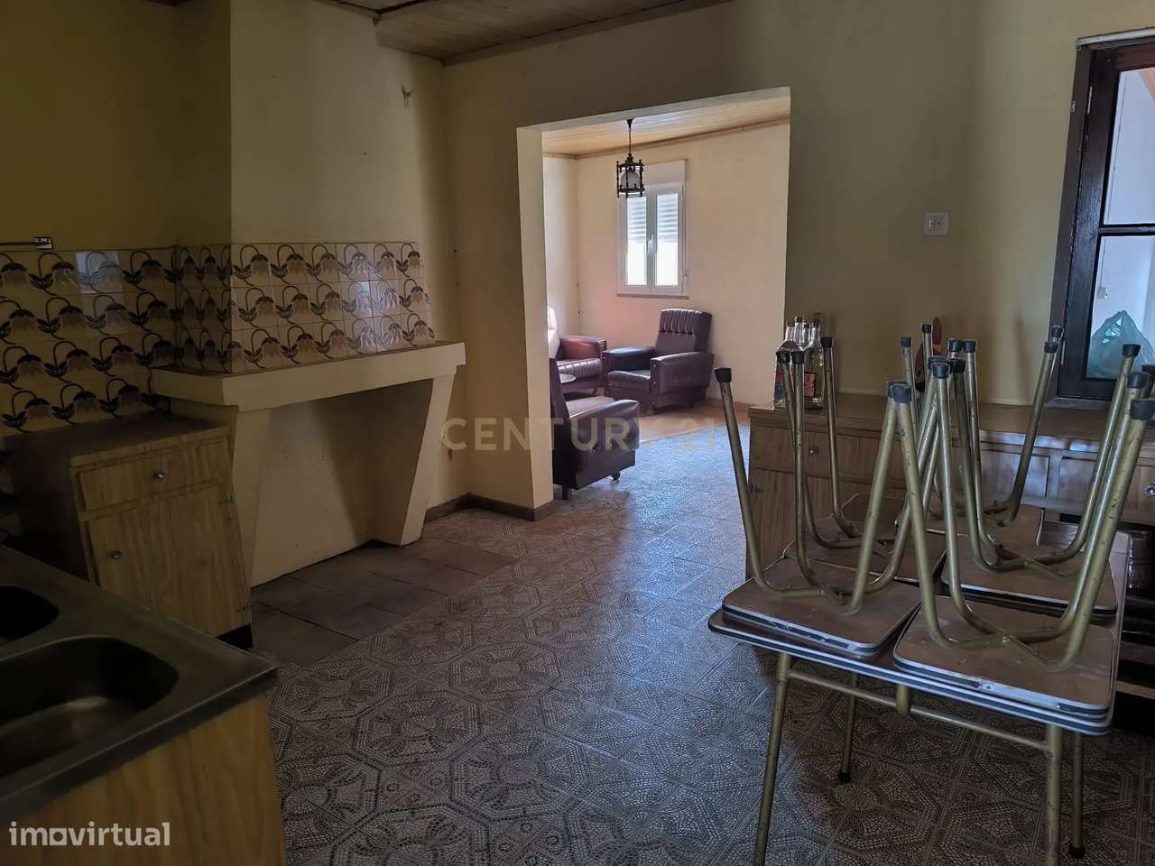 Casa de dois pisos com terreno - Grande imagem: 5/23