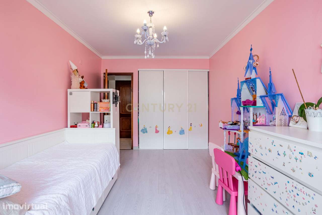 Apartamento T2 em São Marcos-13