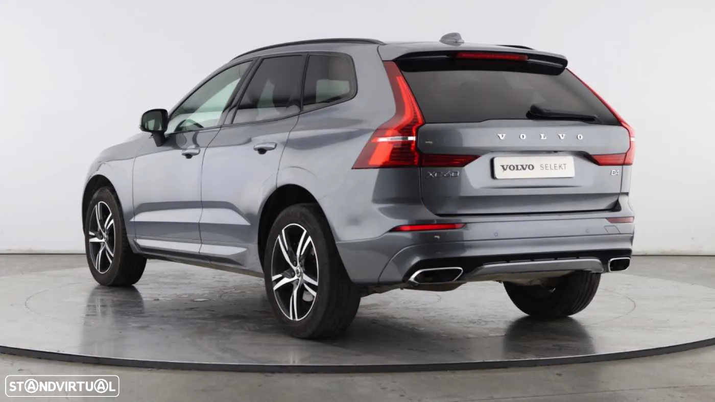 Volvo XC 60 2.0 B4 R-Design Geartronic - 3