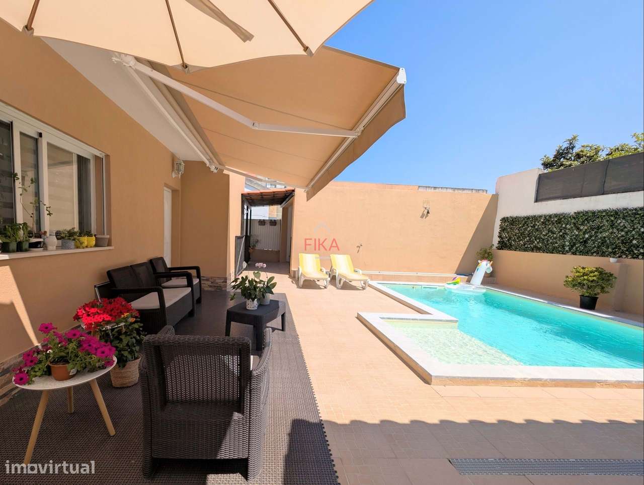 Moradia T5 Isolada com piscina e sauna - Fernão Ferro - Grande imagem: 5/49