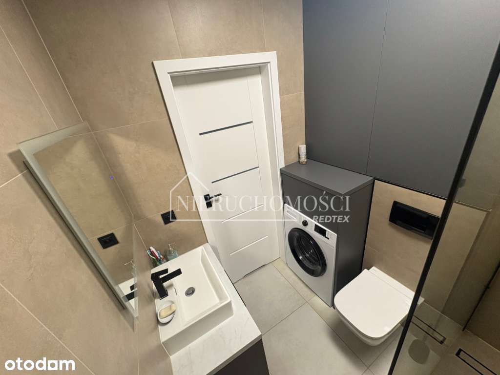 Wyremontowane, 3 piętro, winda, balkon, media miejskie, parking-6