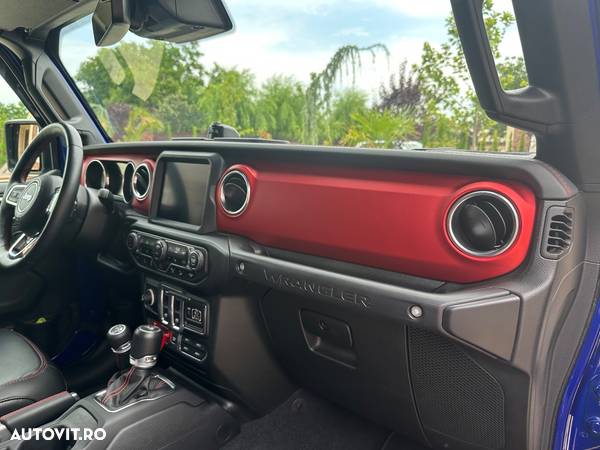 Jeep Wrangler 2.0 Turbo AT8 Rubicon - 13