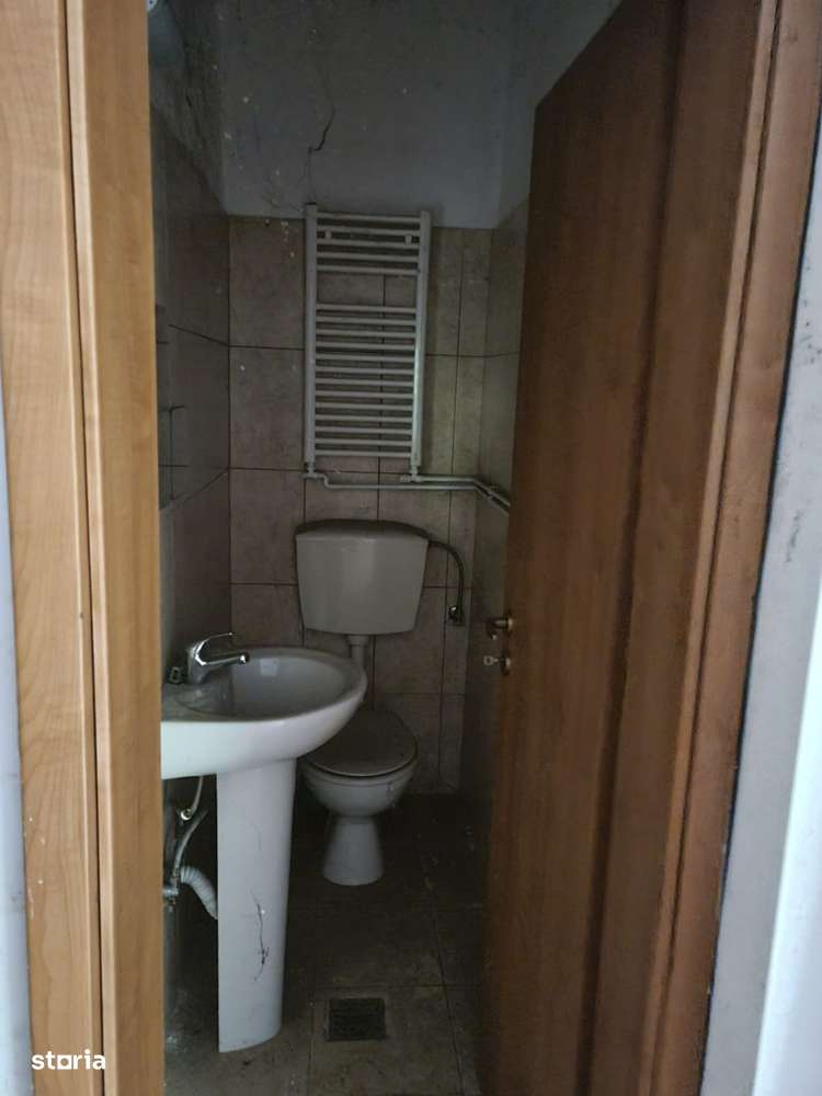 Casă pe parter, poziție premium – perfectă pentru investiție sau birou-10