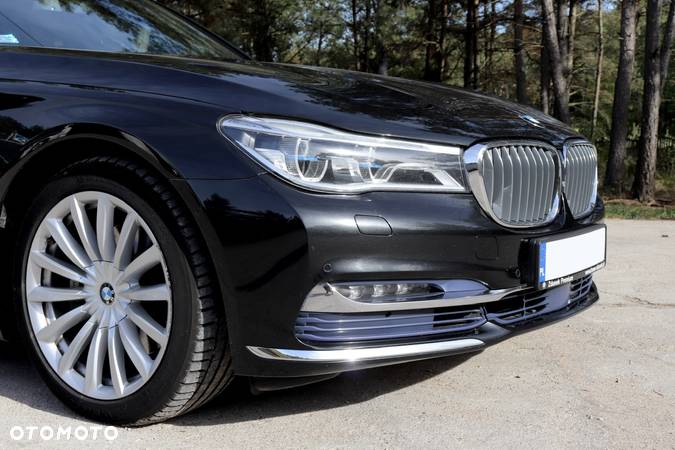 BMW Seria 7 730d xDrive - 13